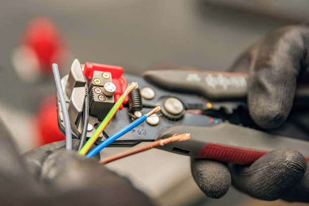 Best 24-Hour Electrician  in Saddle Rock, NY